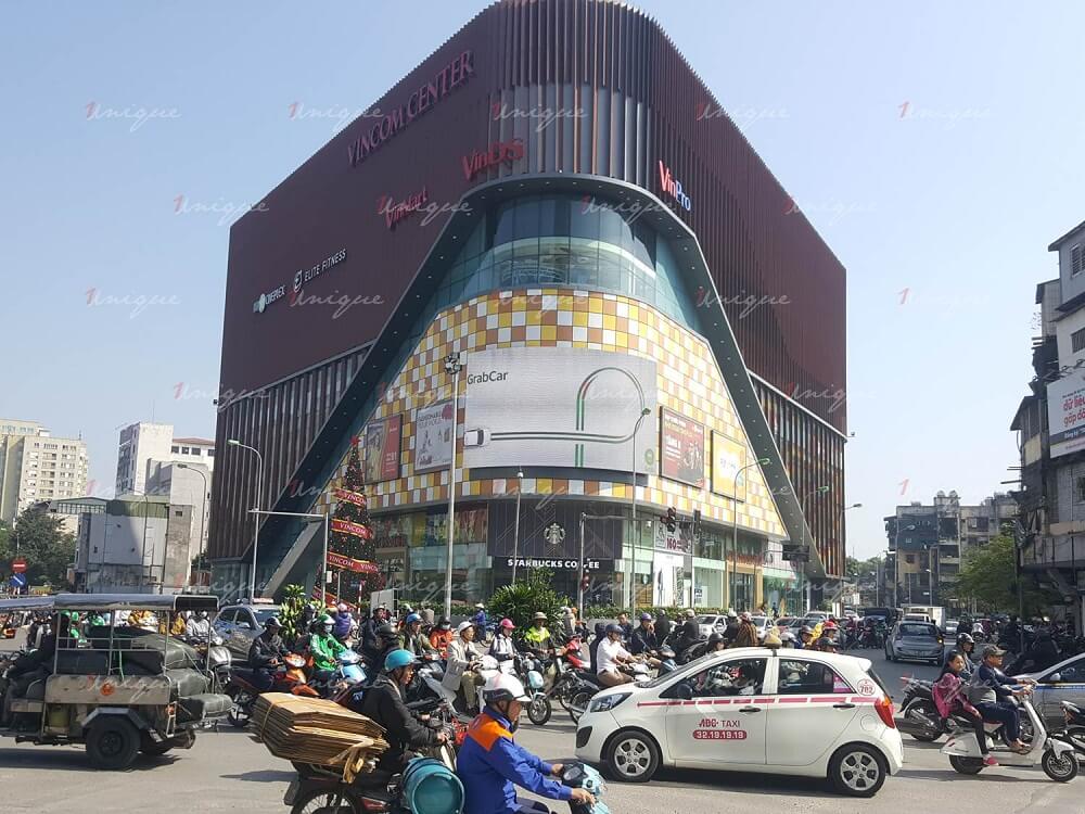 Grabcar quảng cáo màn hình LED tại Hà Nội và Hồ Chí Minh
