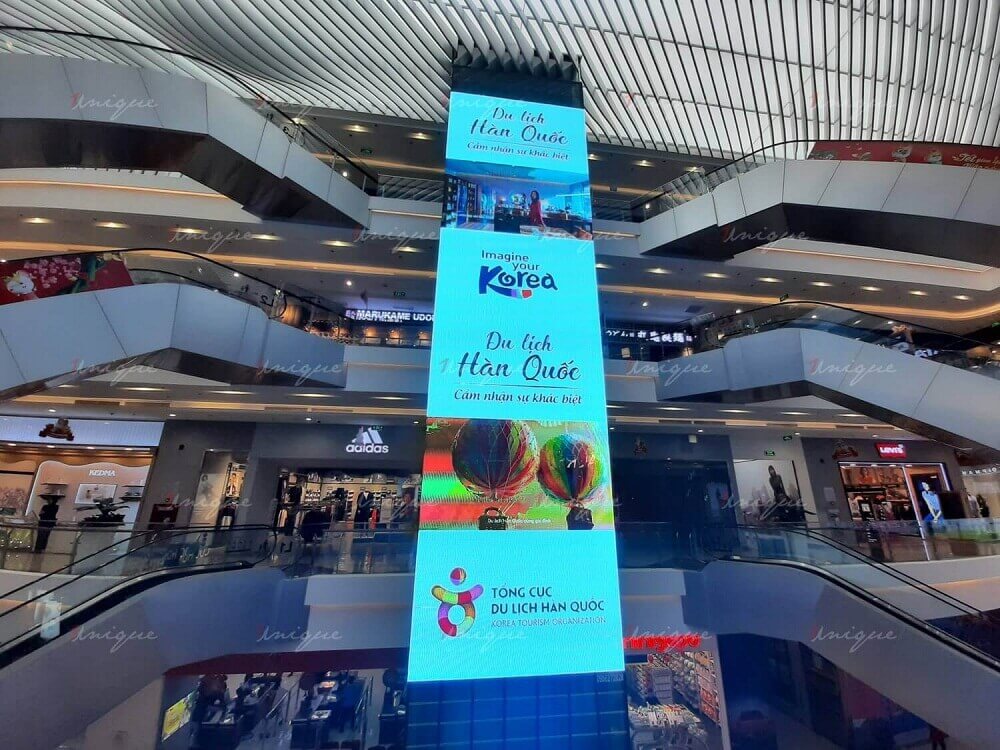 quảng cáo tại trung tâm thương mại Vincom